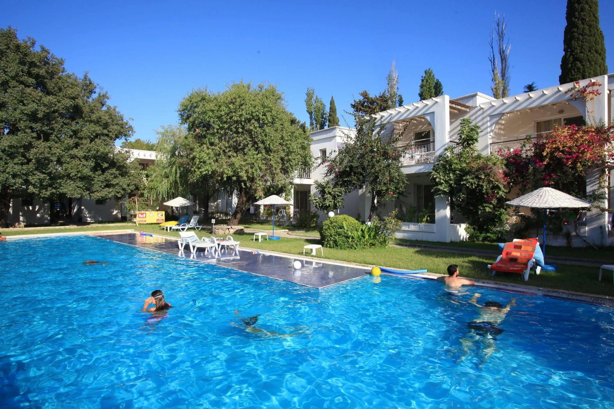 Muskebi Apart Otel Ortakent Kültér fotó